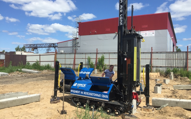 Забивка свай 300х300 на объекте г. Н. Новгород, ул. Коновалова