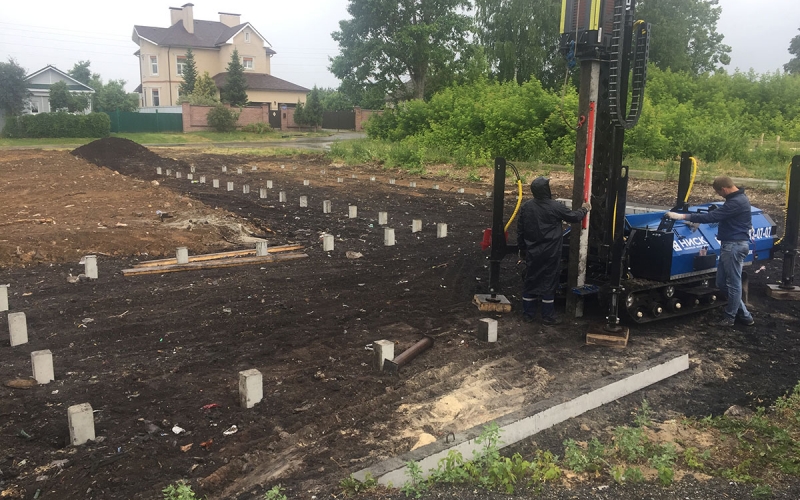 Забивка свай на объекте д.Гавриловка Дзержинский р-он