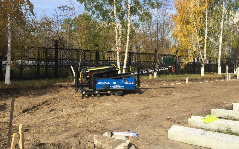 Забивка свай на объекте культового здания на территории мечети «ТАУБА» г.Н.Новгород