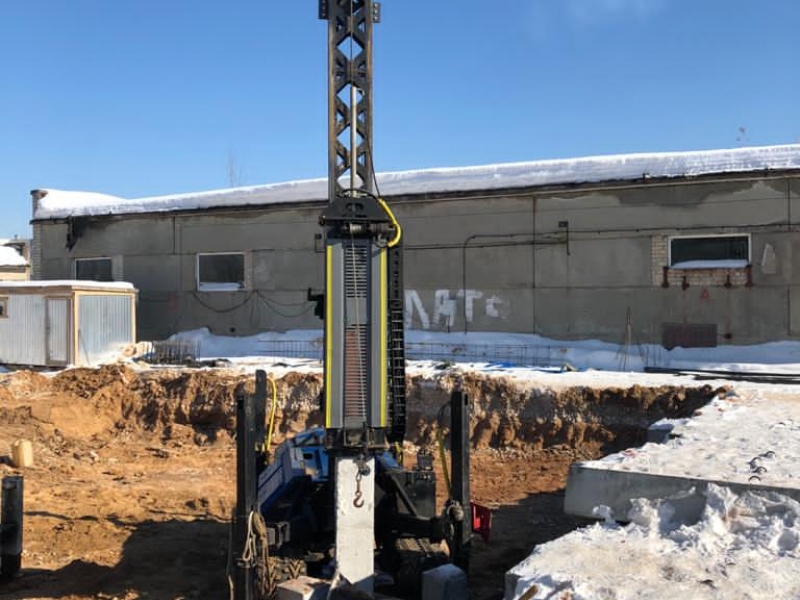 Забивка железобетонных свай сечением 300х300 мм., длиной 6м,(С60.30-9) на объекте: «Энергоцентр с газопоршневыми установками электрической мощностью 4МВт, в городе Бор, Нижегородской области»