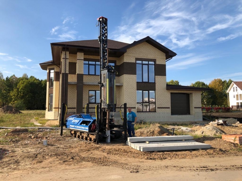 Забивка Железобетонных свай С30.15-3 75 шт. в КП «Земляничная Поляна»