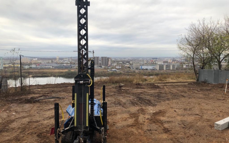 Забивка 66-ти ж/б свай С30.30-6 на ул. Елецкой в г. Нижний Новгород