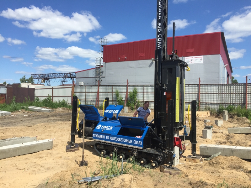 Забивка свай 300х300 на объекте г. Н. Новгород, ул. Коновалова