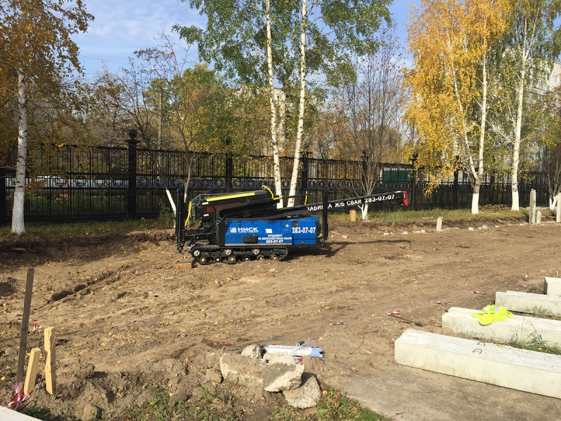 Забивка свай на объекте культового здания на территории мечети «ТАУБА» г.Н.Новгород