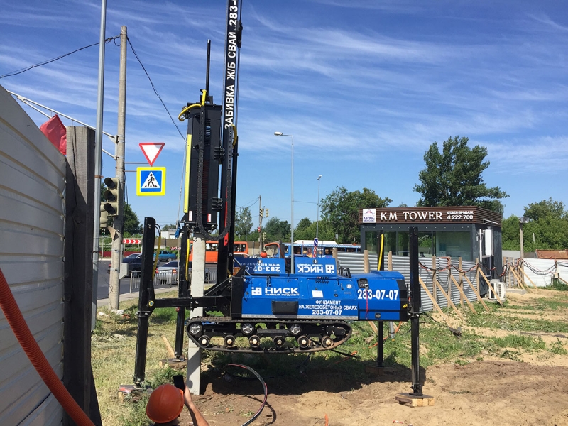 Забивка свай на объекте КМ ТАУЭР г.Н.Новгород